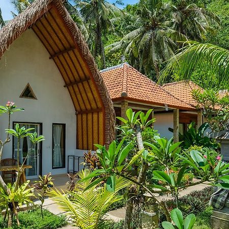 Crystal Bay Bungalows Sakti Exterior photo