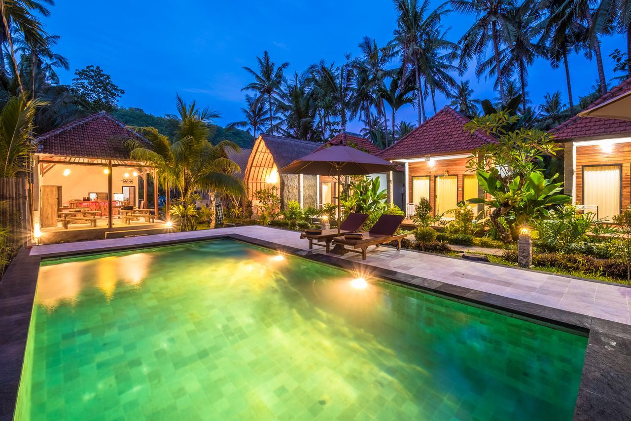Crystal Bay Bungalows Sakti Exterior photo